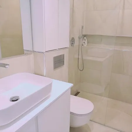 Mezarina 2 Apartament